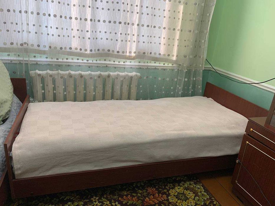 Кровать.Две кровати.Даром