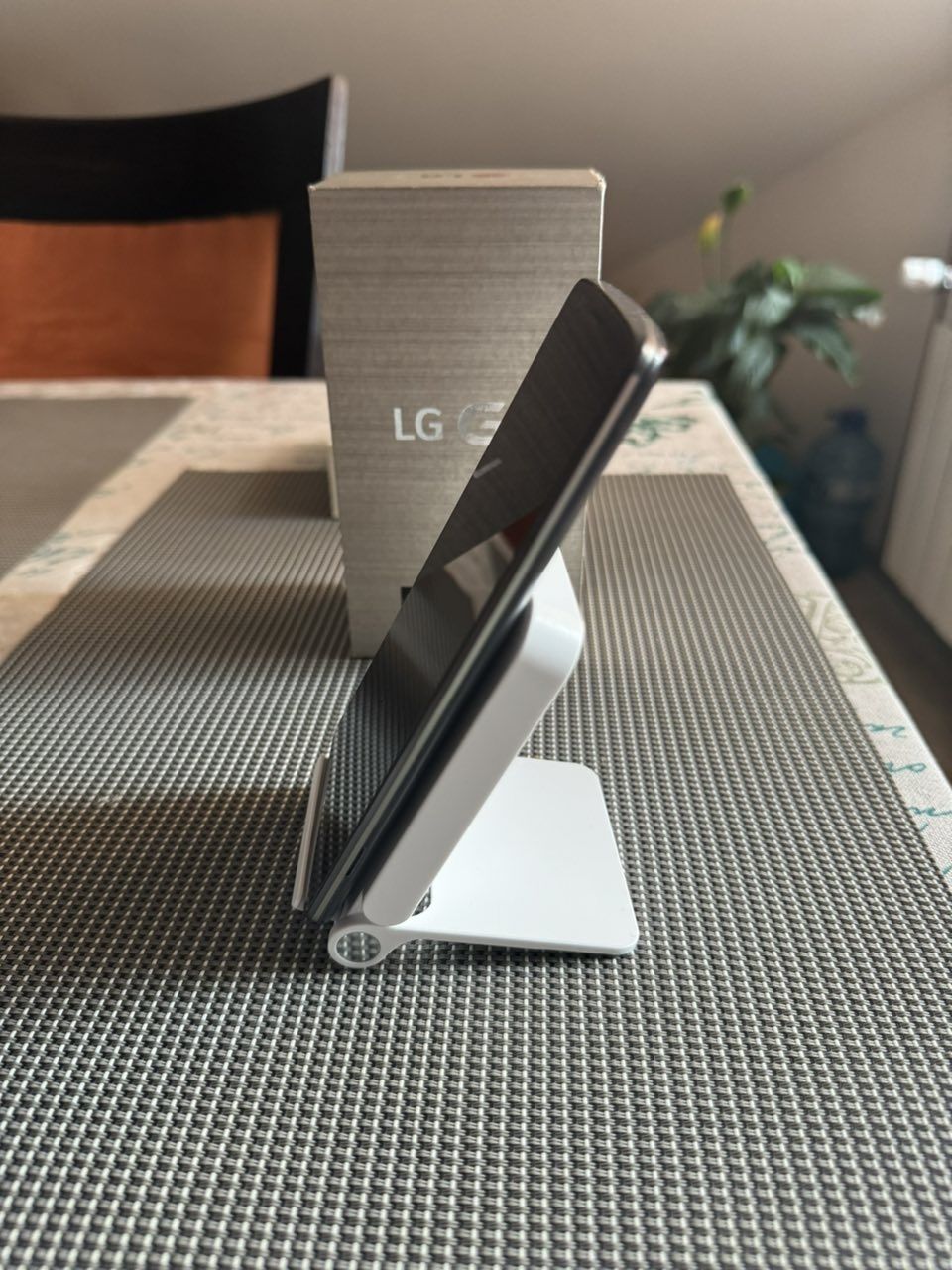 LG G3 -комплект телефон и аксесоари