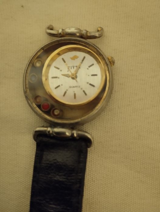 Часы женские б/у