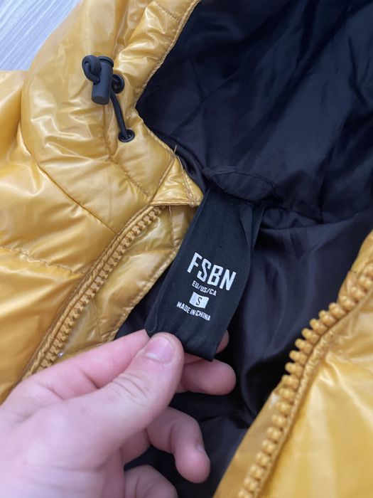 Geaca galbena fsbn nike