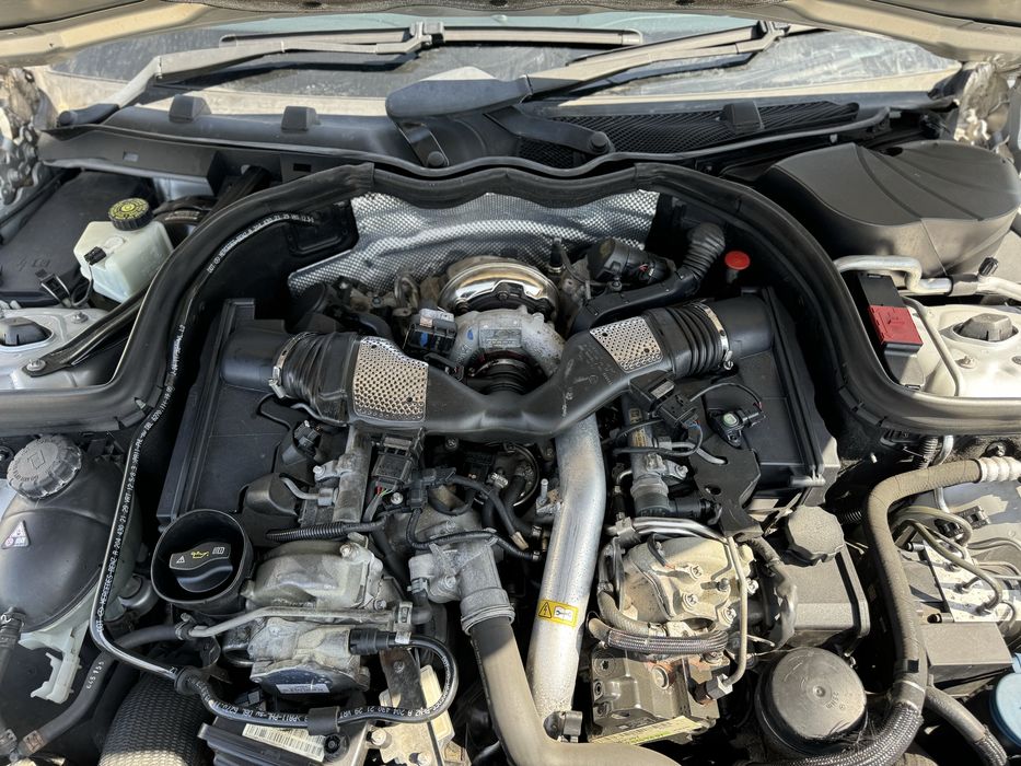 Dezmembrez Mercedes C350 pachet amg jante amg