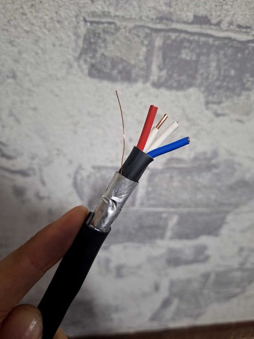 Кабель 4х2.5 под зем