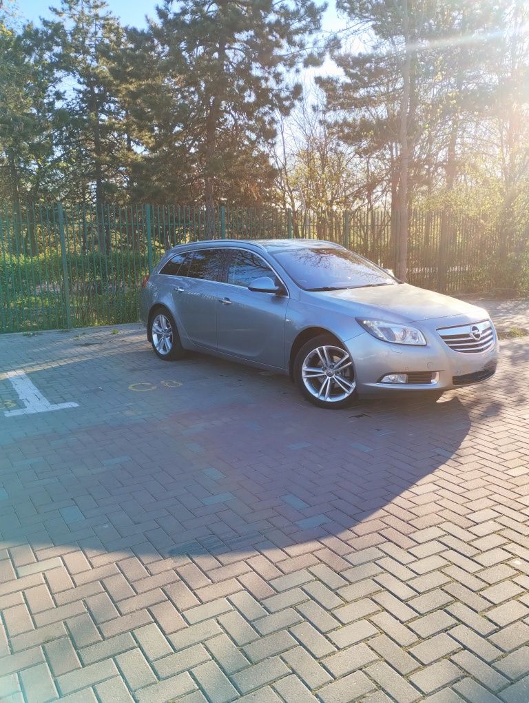 Opel Insignia 2.0 131 cp 2011