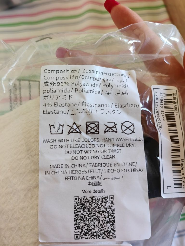 Продавам 3 бр сутиени 85B