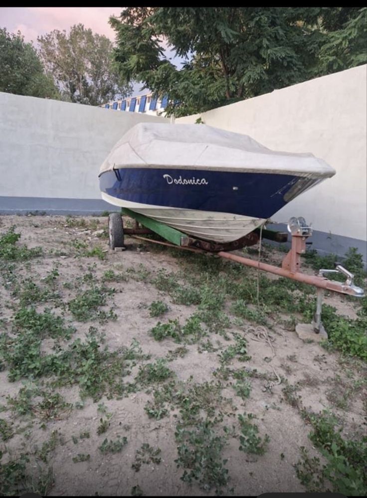 Barca bayliner capri de vanzare