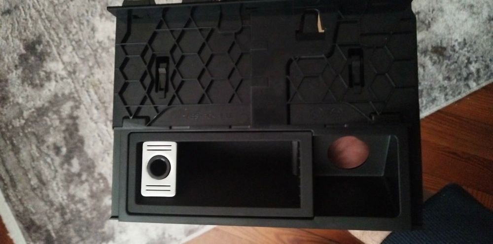 Оригинален пепелник за Vw arteon