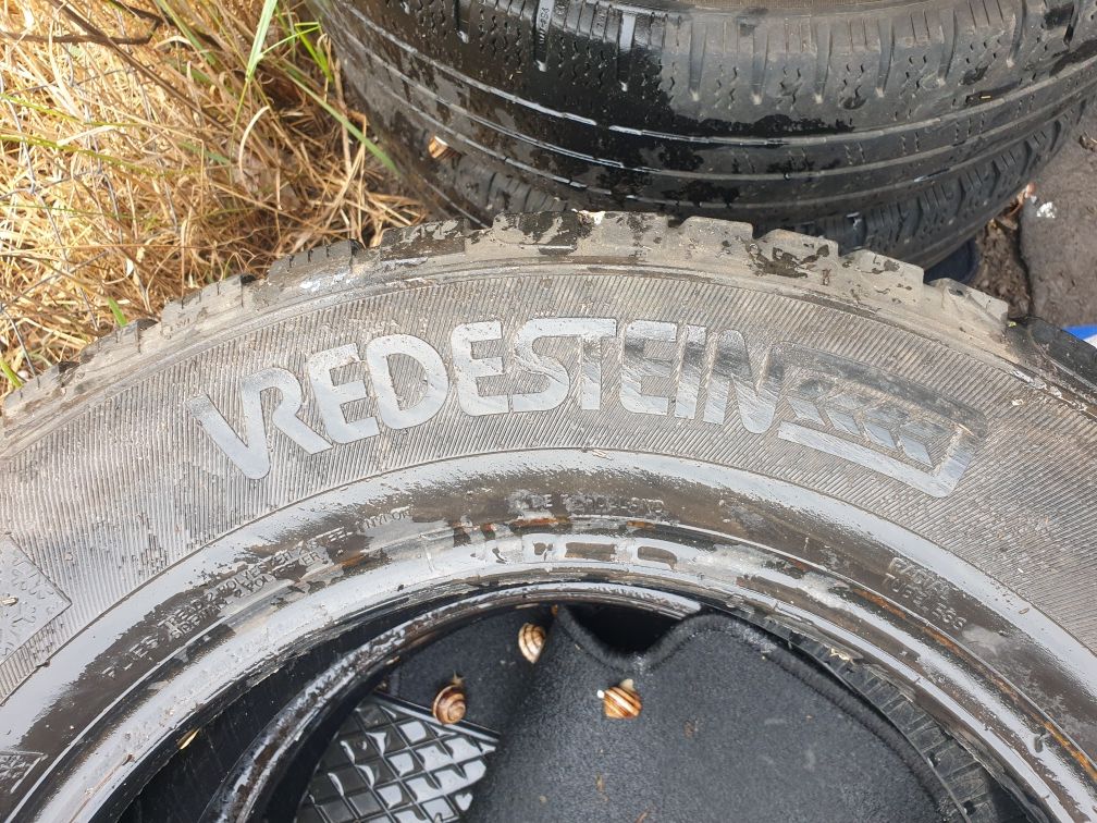 225/65/16С Vederstein