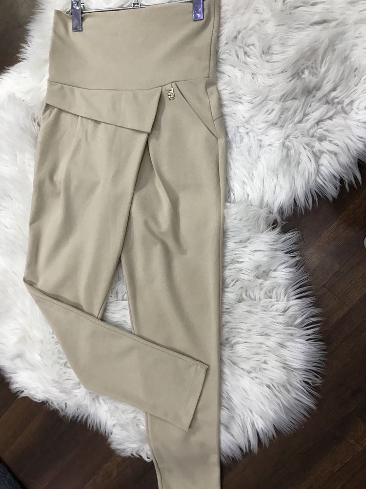 Salopeta/pantaloni carouri Zara