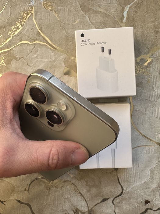 iPhone 15 Pro Max stare foarte buna- pret fix