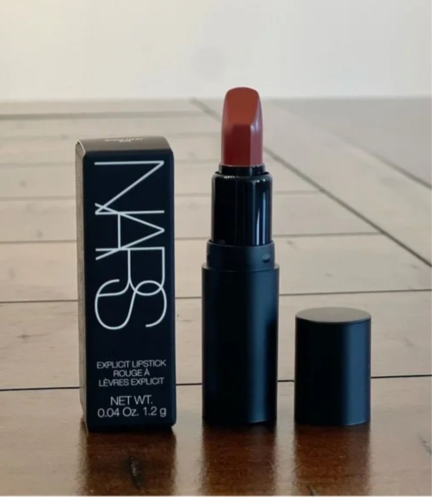SAIE Huda Rare Beauty Natasha Denona Clinique ICONIC Clinique By Terry