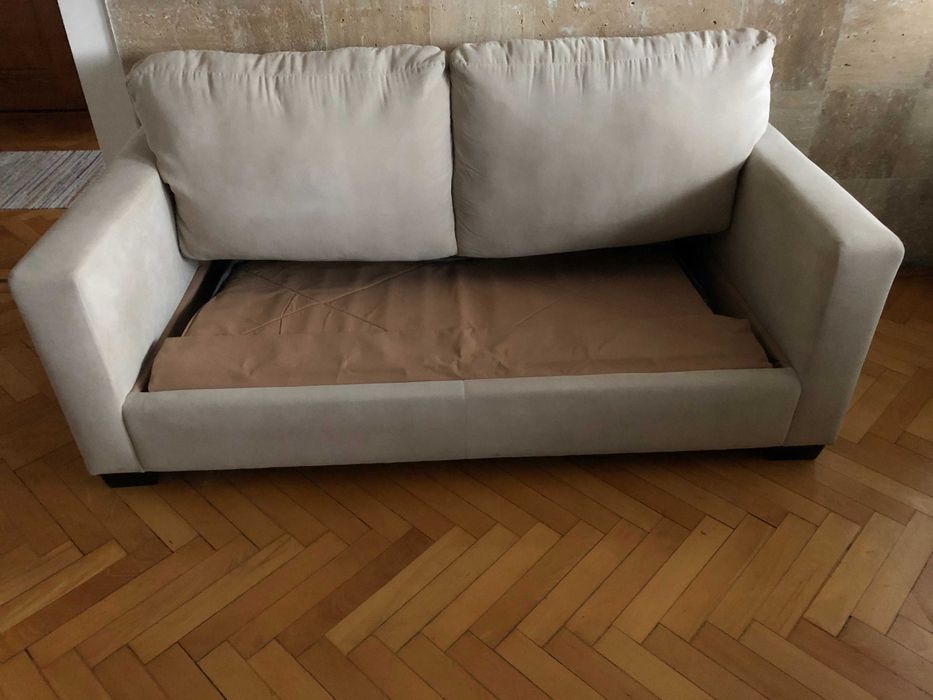 Canapea extensibilă 2 locuri bej/crem Mobexpert