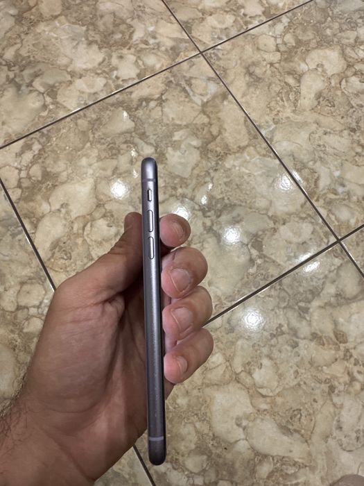 Vand Iphone 11 64GB