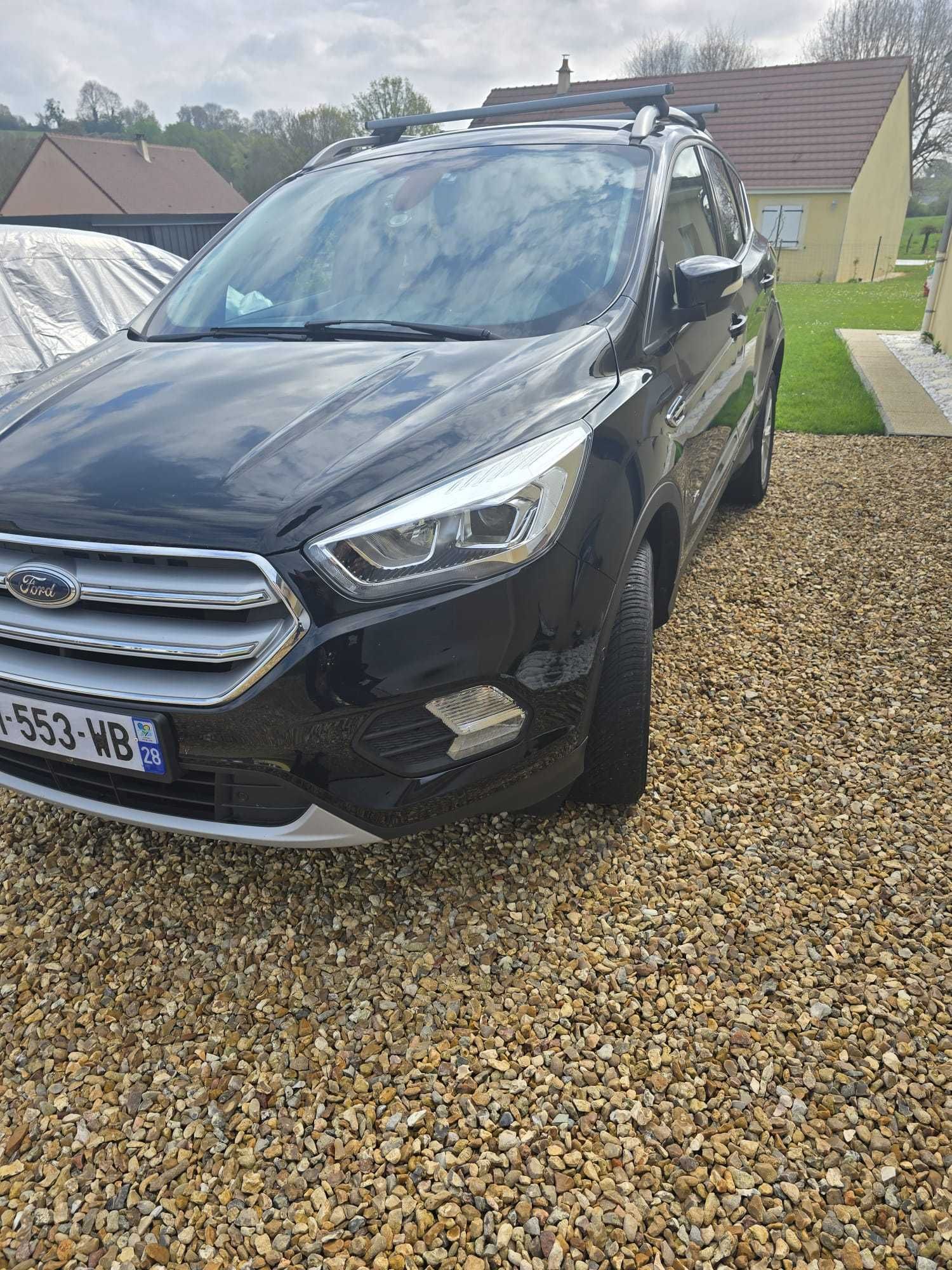 Ford Kuga 2 Facelift 2017 prim proprietar 4x4 permanent