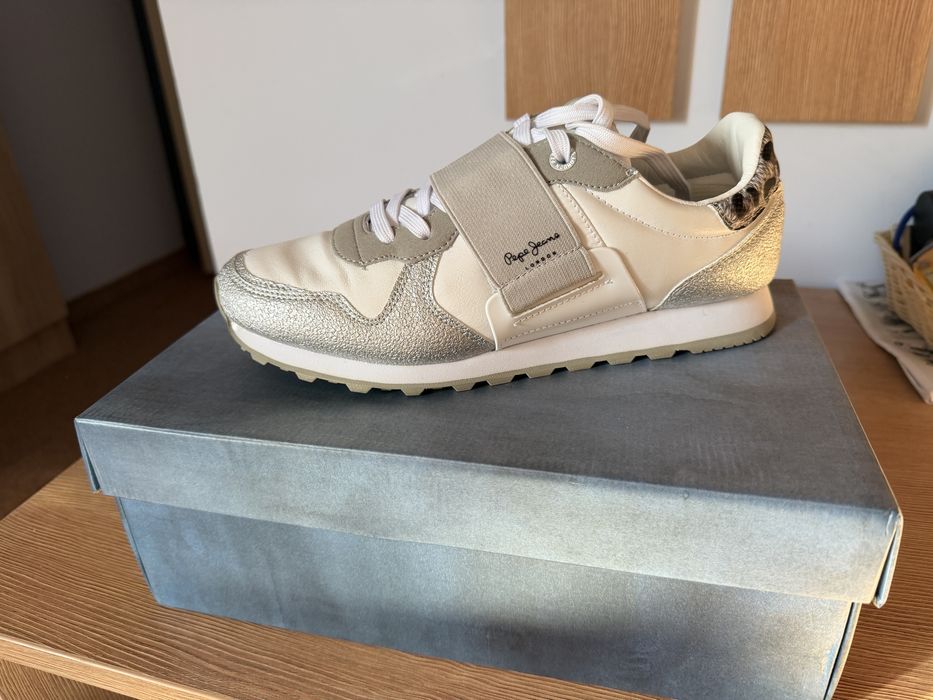 Спортни маратонки