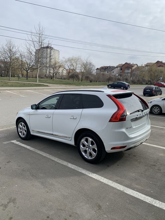 Volvo XC60 T5 - cutie automata
