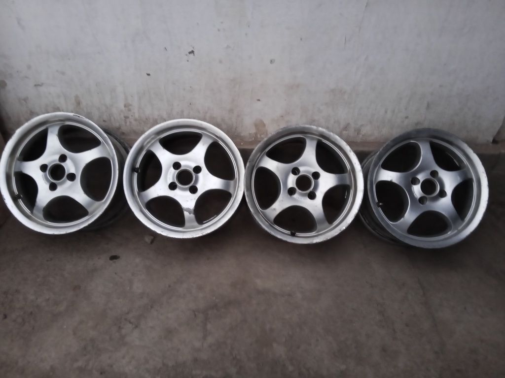 Продам титановые диски r15