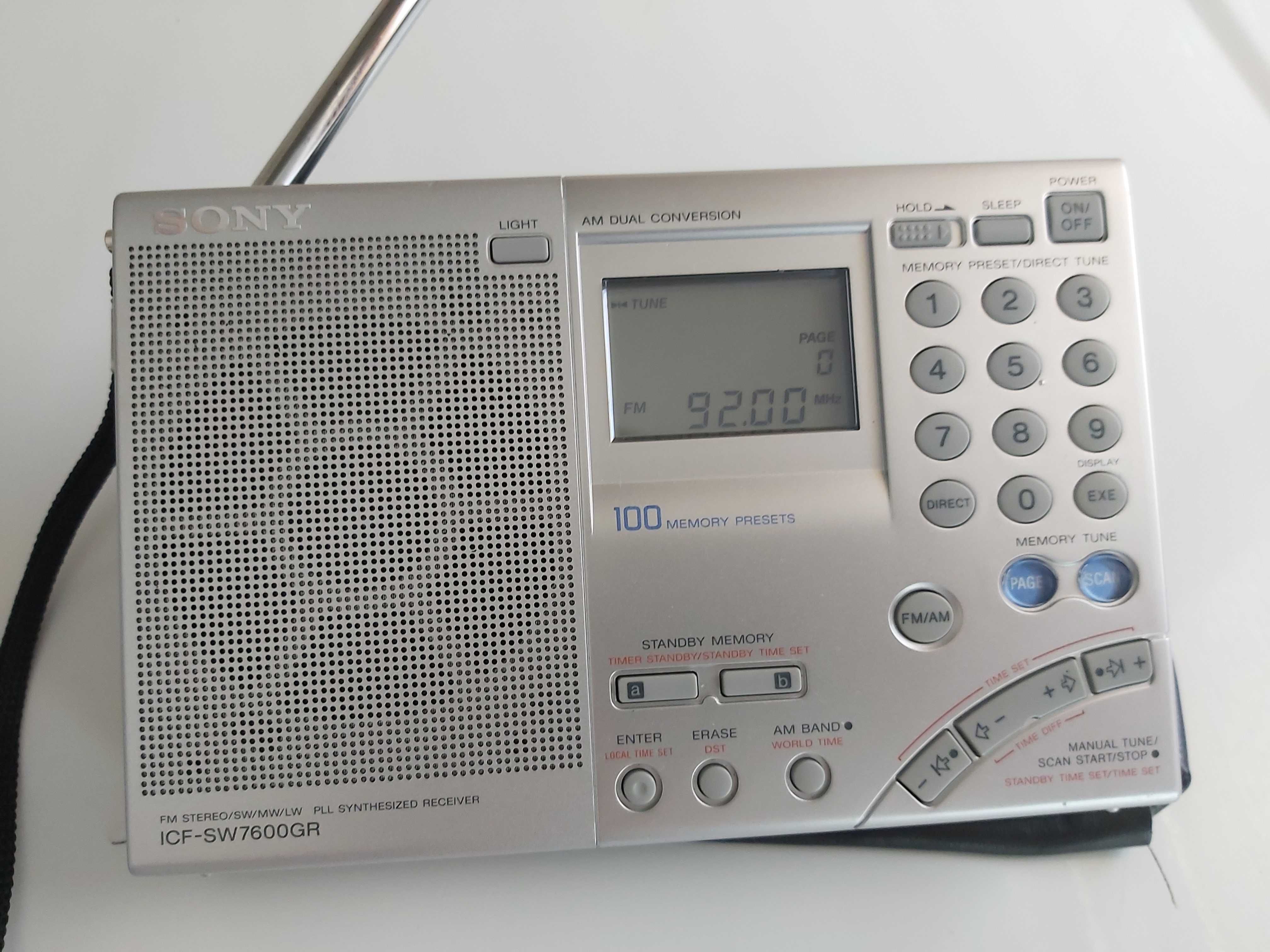 Aparat radio portabil  digital Sony icf 7600gr