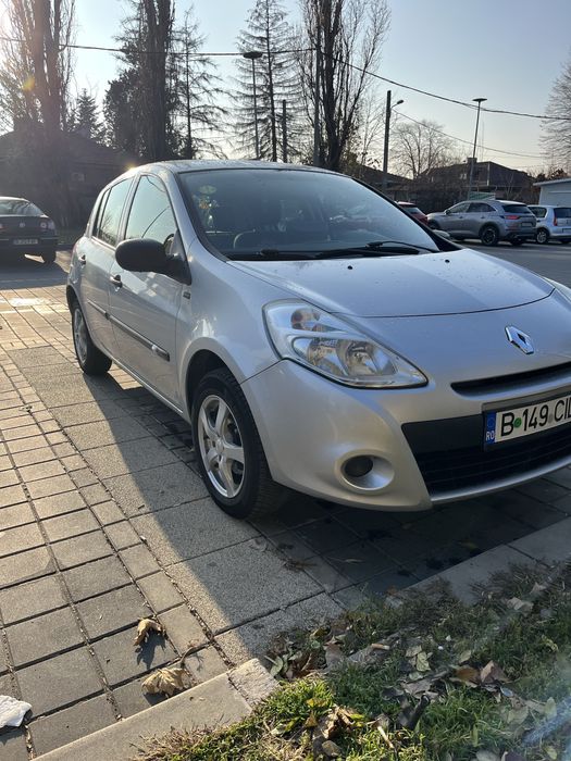 Clio III , 1.2 benzina 2011 ,30.000KM