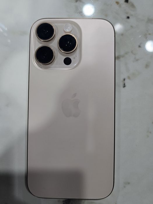 Iphone 16 stare perfectă ,cump de nou media galaxi