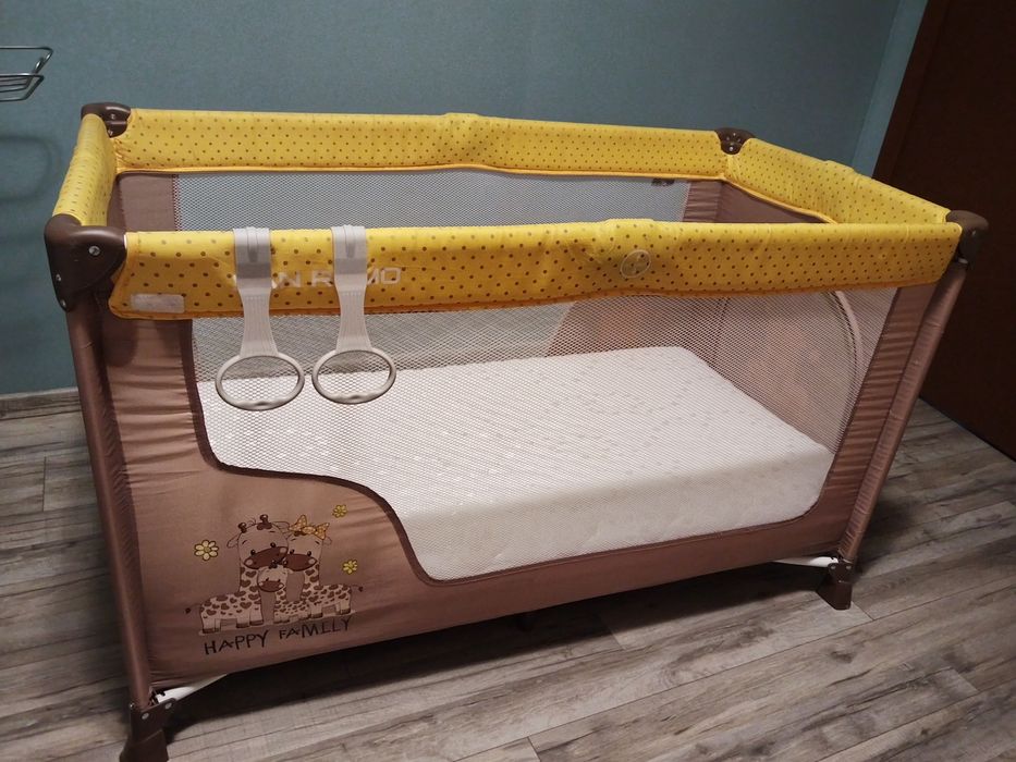 Сгъваема бебешка кошара