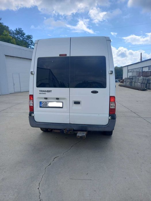 Ford Tansit 2.2L 6 locuri + marfa
