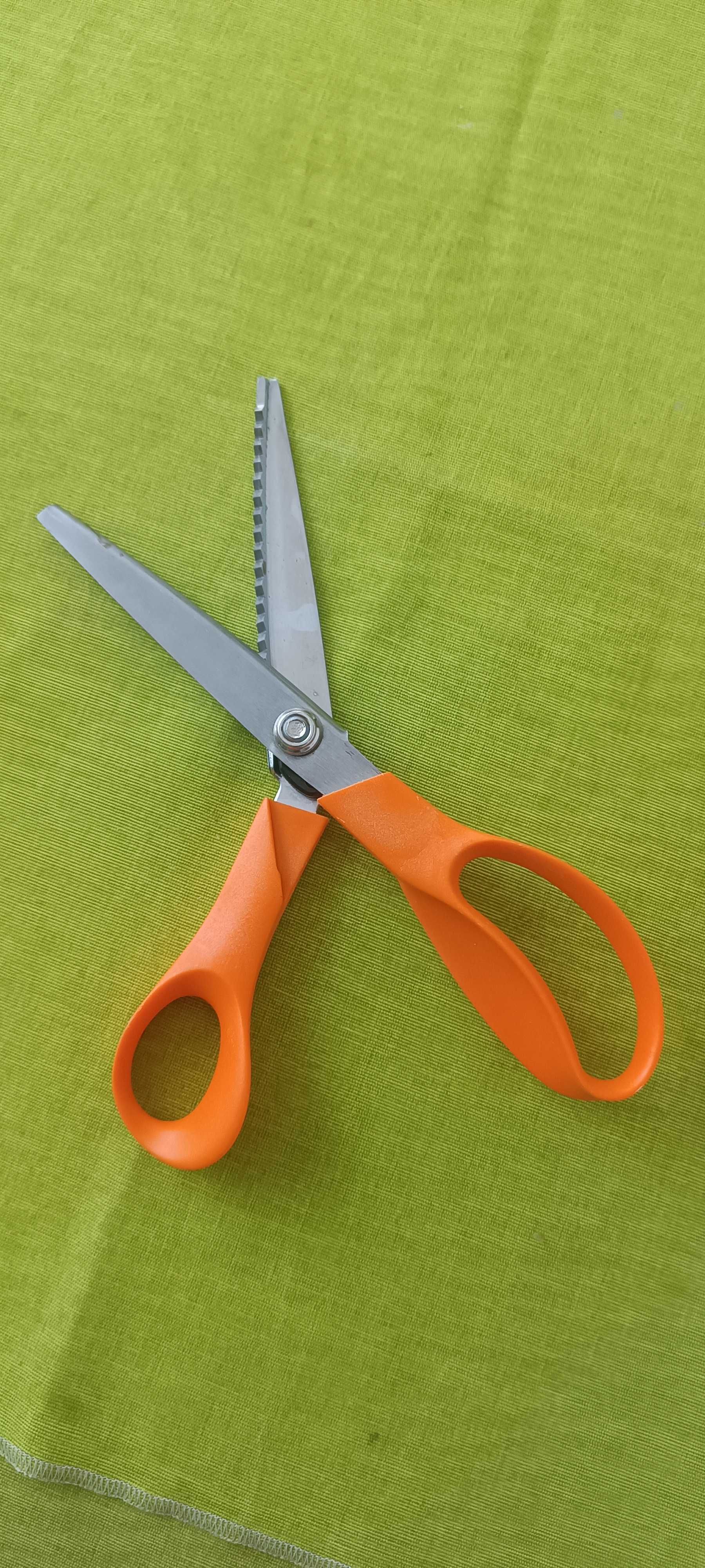 Foarfeca FISKARS USA CLASIC pentru tivit 23,5 cm