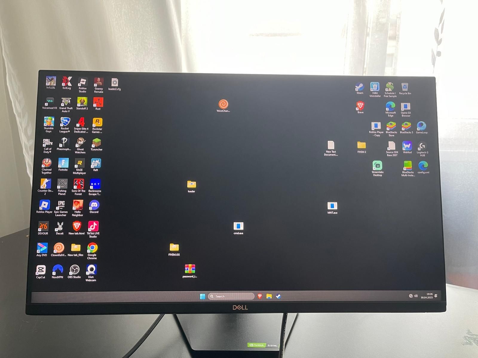 Vând calculator de gaming si monitor