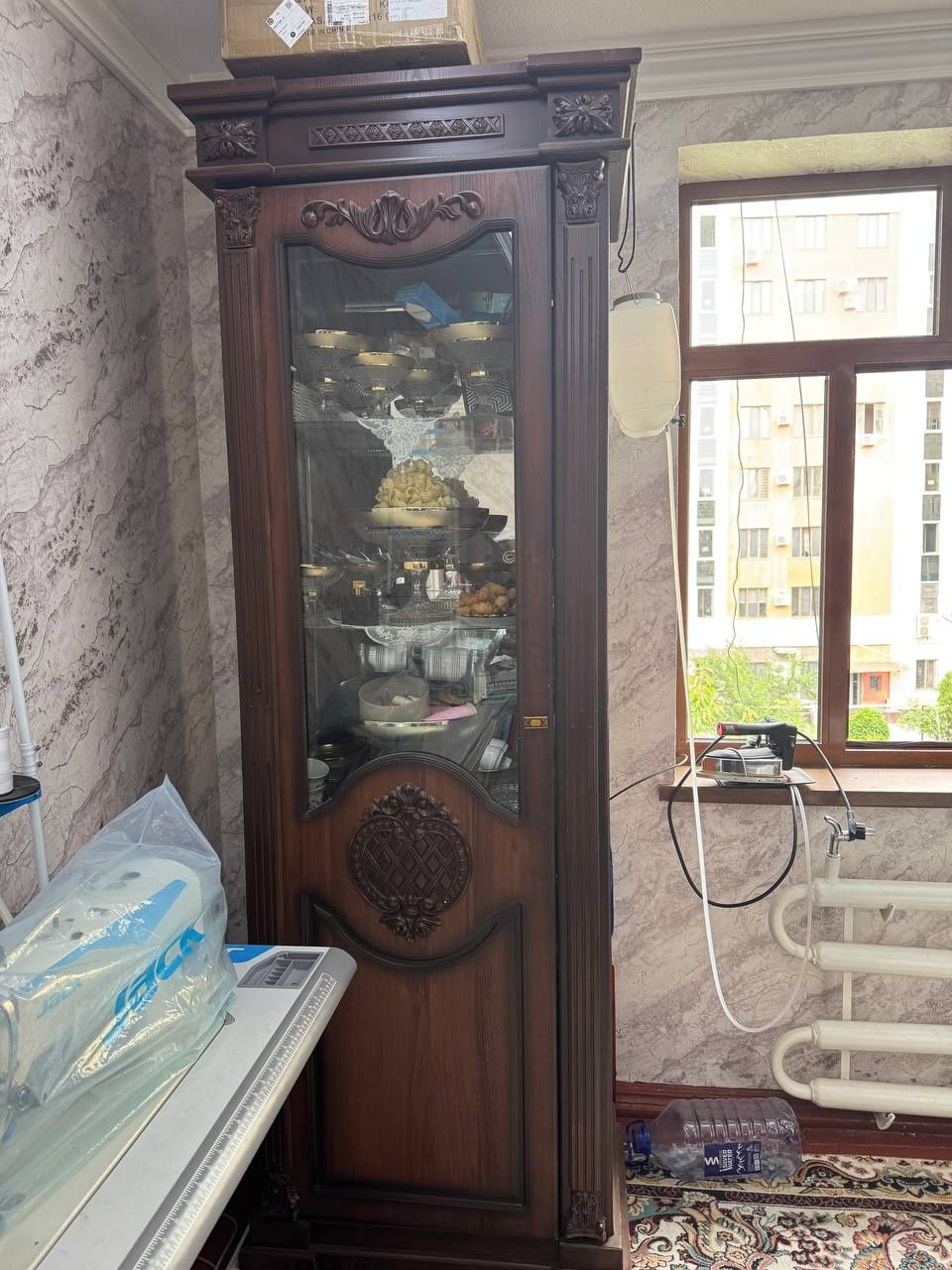 Zalga mebel komplekt sotiladi stol stul,2 ta penal,komod