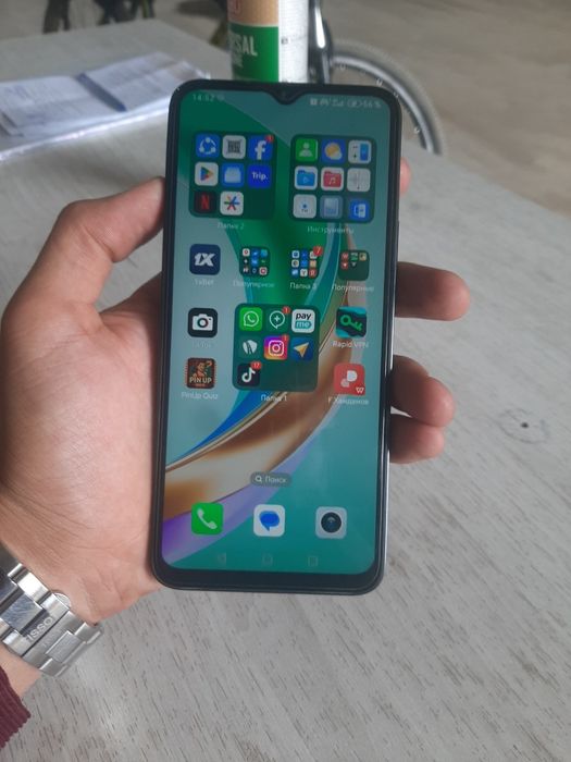 Xonor x6b holati zor 256gb pamyat karobka dokumenti bor yaqinda olinga