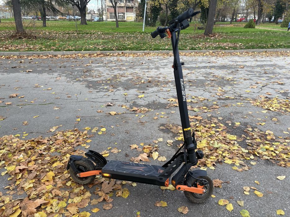 Продавам електрическа тротинетка Kugoo G2 Pro като нова