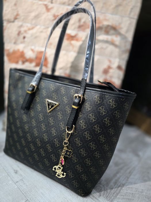 Geanta dama Guess