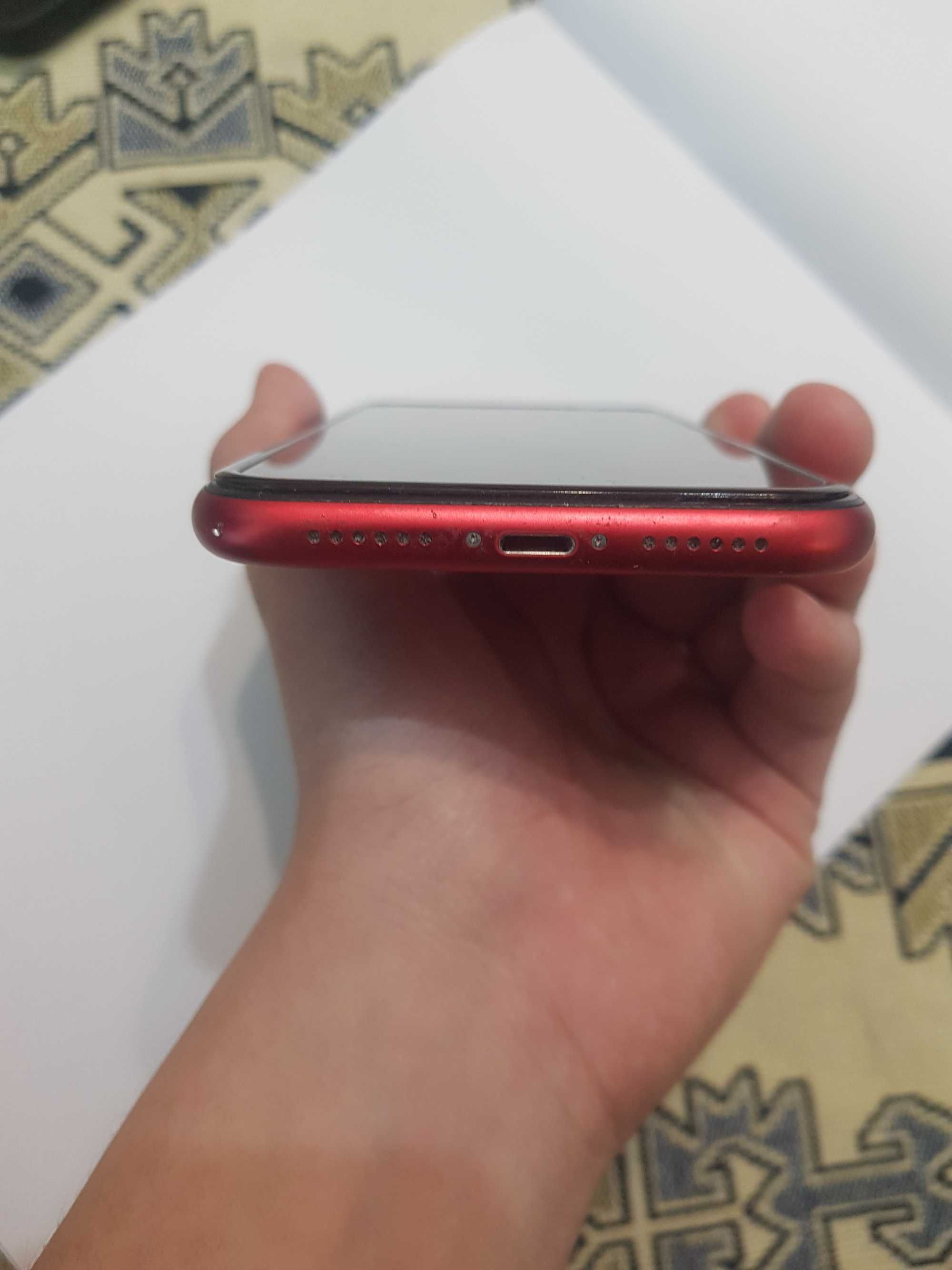 Продам iPhone 11