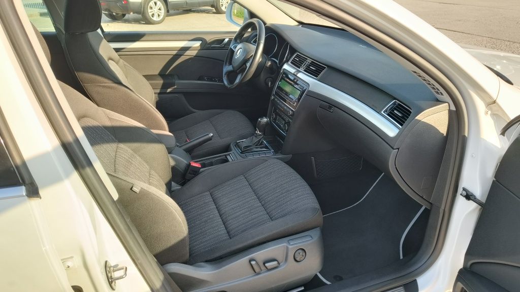 Skoda Superb DSG/2014/2.0diesel//xenon/led