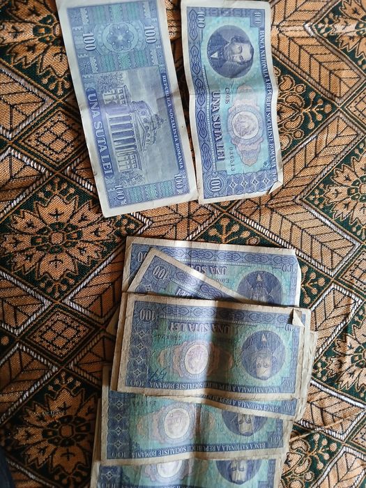 Bani vechi 100 lei