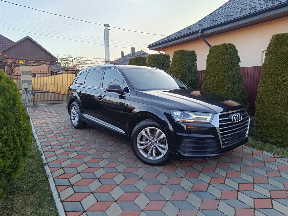 Audi Q7 S-line / 2017 / 3.0 quattro / 7 locuri / navi / piele / xenon
