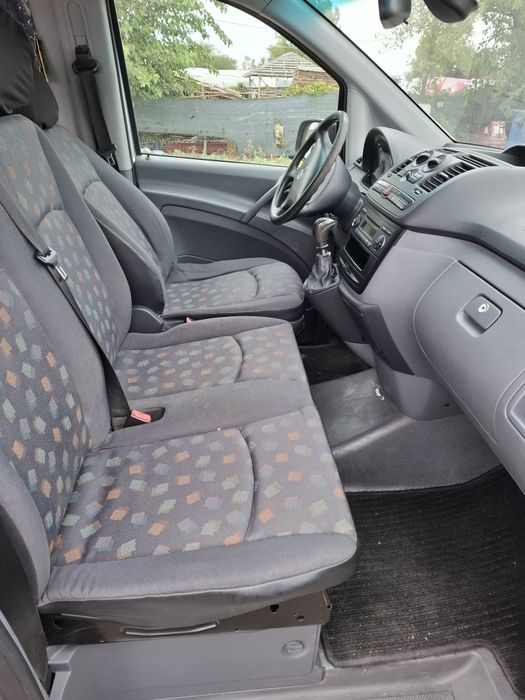 Vând Mercedes Vito