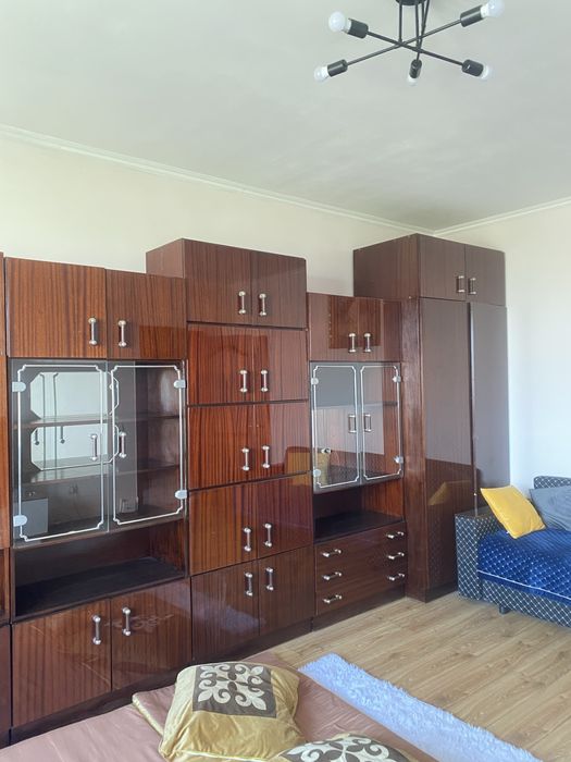 Продается шкаф, үлкен, ыңғайлы, әдемі