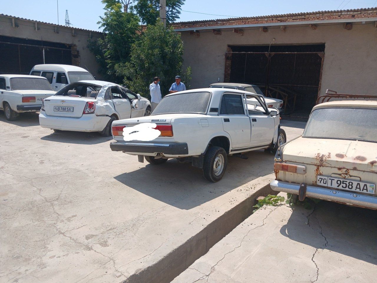 Vaz 2107 injektor sotiladi 2008