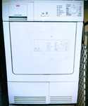Продавам сушилня AEG T540