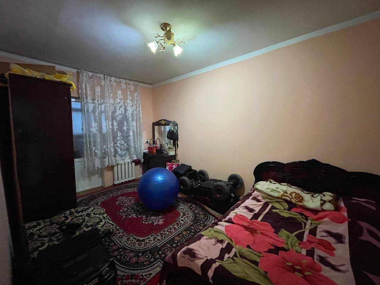 3 хонали квартира сотилади  №335