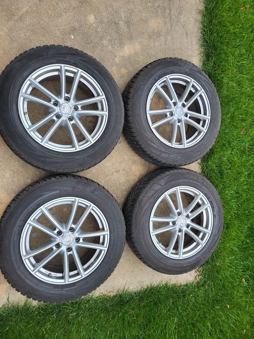 Jante roti R17 5x114.3 hyundai tucson NX4 Kia 215 65 17 iarna M+S Germ