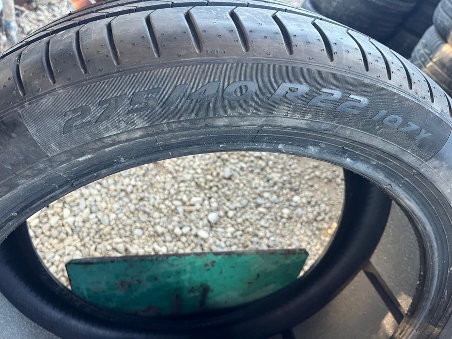 275/40 22 Anvelope de vara Pirelli(sunt noi)