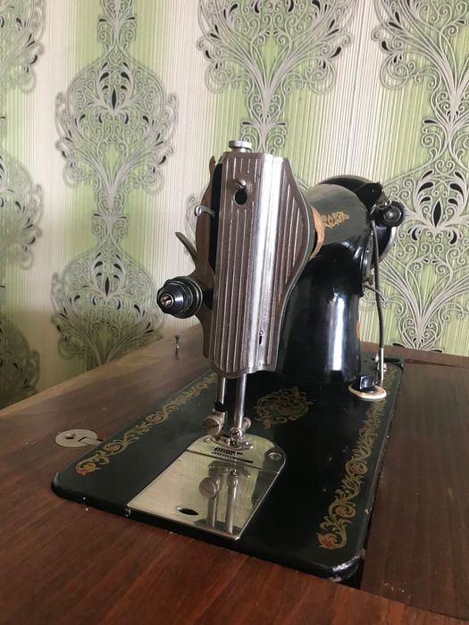 Тігін машинасы Швейная машина