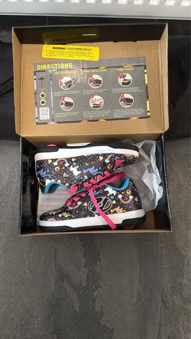 Продам Кроссовки ролики Heelys