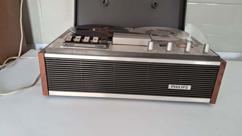 Magnetofon Philips 438 colecție