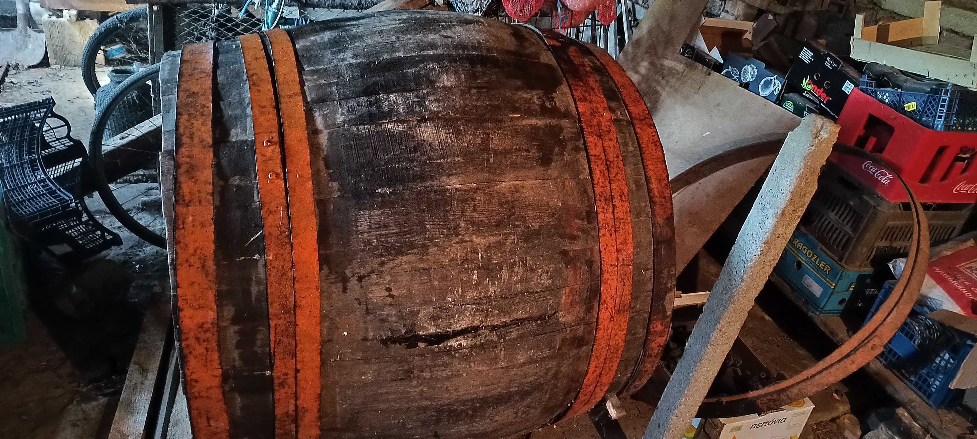 Продавам кадус,бъчва и каца