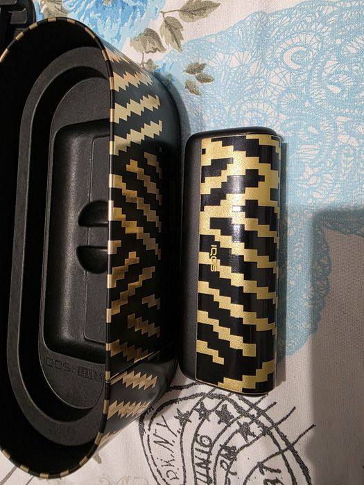 IQOS Iluma i Prime Seletti