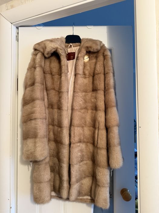 Норковая шуба в хорошем состоянии