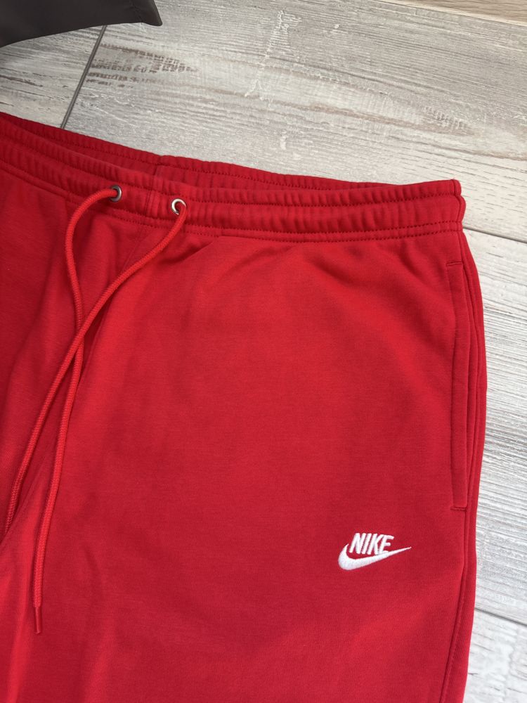 Мъжко! Чисто нов оригинален памучен анцунг Nike M club