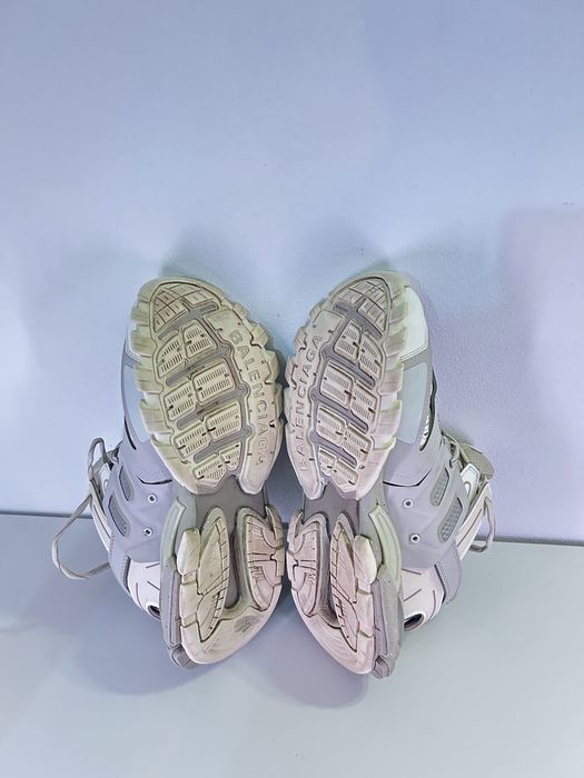 Balenciaga track
